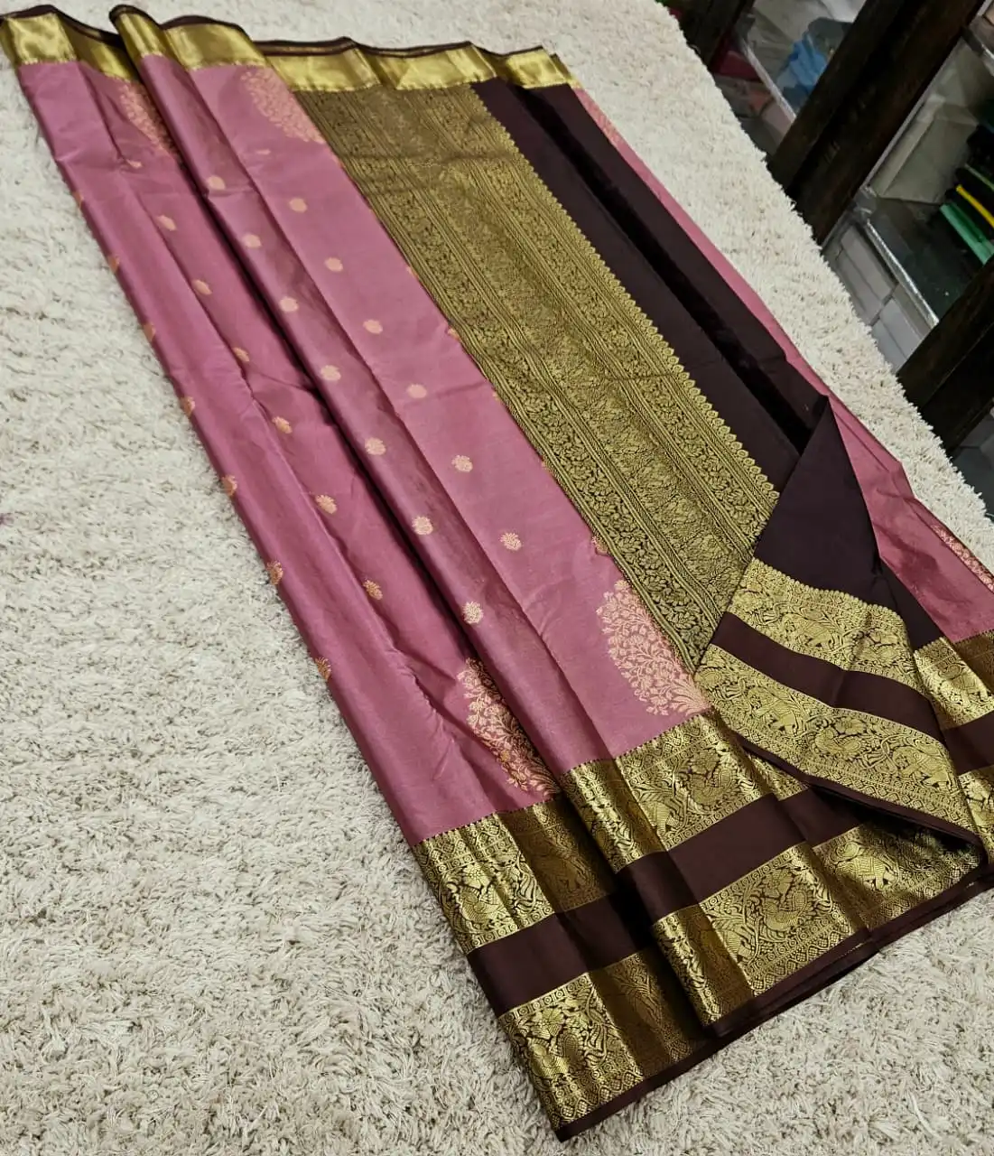 Kanchi Grand Butta Contrast Panel Mixed Silk Saree